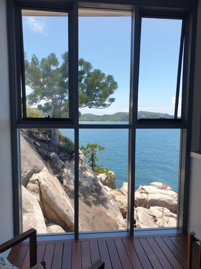 Appartamento Penthouse On Bright Point Nelly Bay Esterno foto