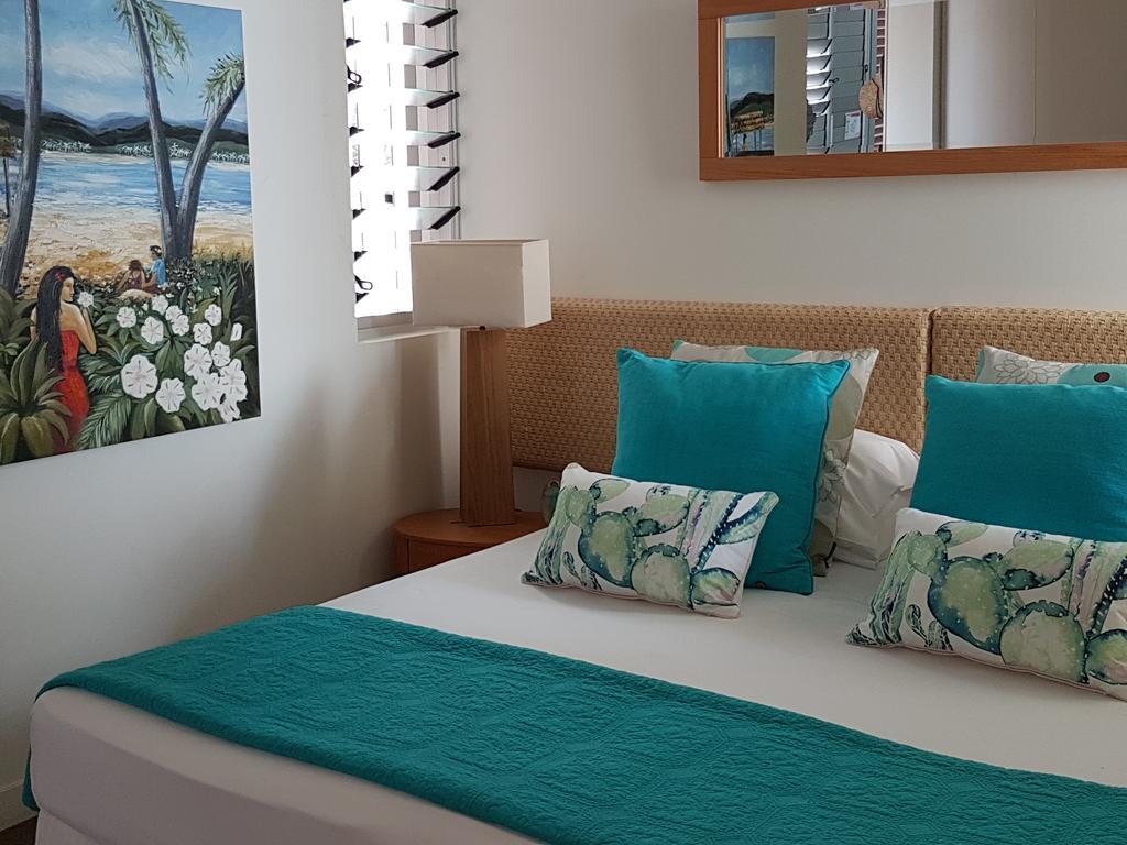 Appartamento Penthouse On Bright Point Nelly Bay Esterno foto
